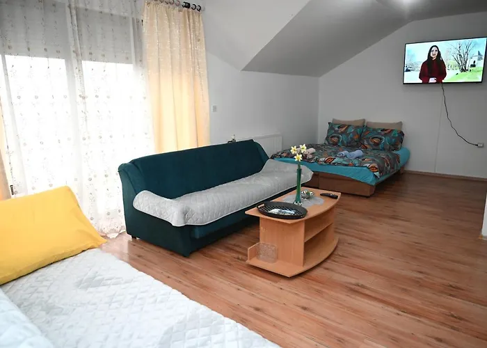 شقة Sena Laktaši